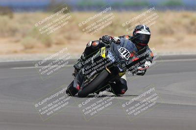 media/Sep-11-2022-SoCal Trackdays (Sun) [[81b7e951af]]/Turn 16 (945am)/